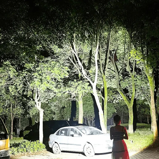 Flashlight | Extreme Brightness | Adjustable Zoom | Metal